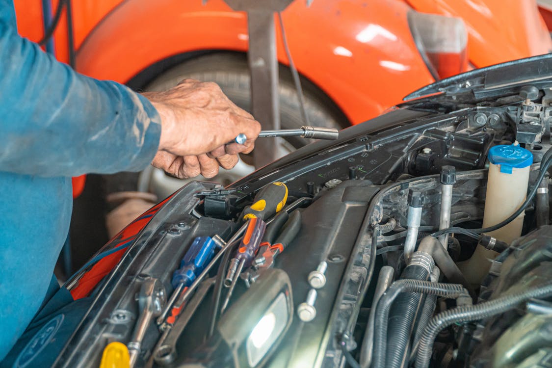 The Mechanic’s Guide to Troubleshooting Common Car Issues